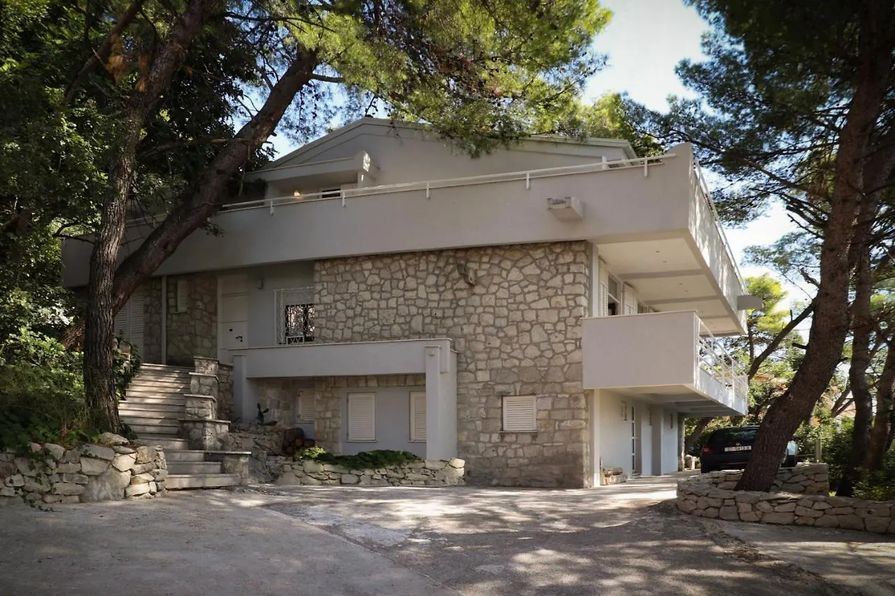Casa De Verano - Penthouse In Villa With The Private Garden Trogir