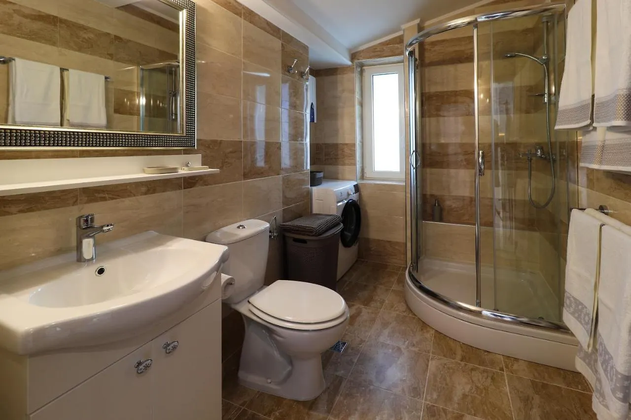 Apartment Casa De Verano - Penthouse In Villa With The Private Garden Trogir