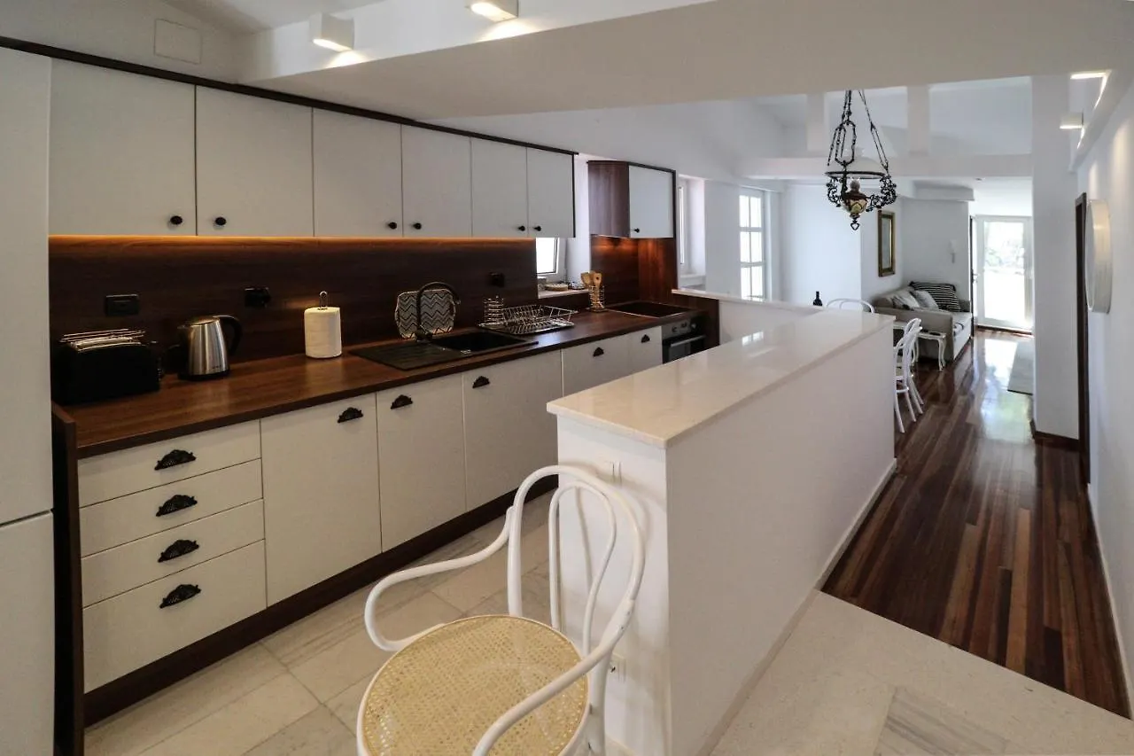 Apartment Casa De Verano - Penthouse In Villa With The Private Garden Trogir Croatia