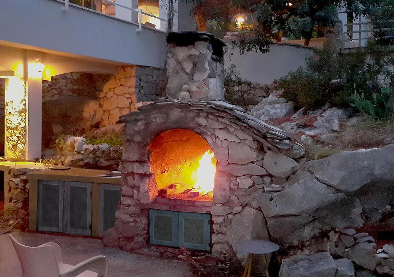 Apartment Casa De Verano - Penthouse In Villa With The Private Garden Trogir